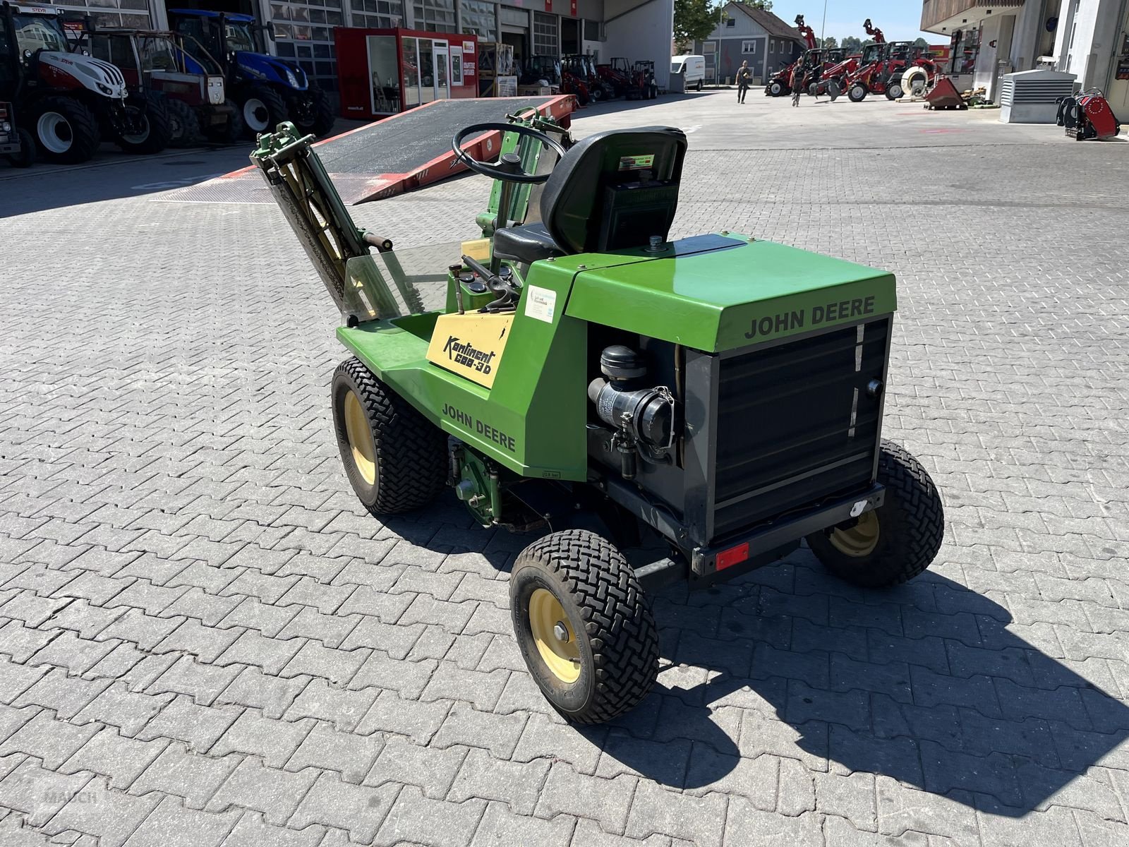 Rasentraktor des Typs John Deere Spindelmäher Kontinent GOD 3D, Gebrauchtmaschine in Burgkirchen (Bild 10)