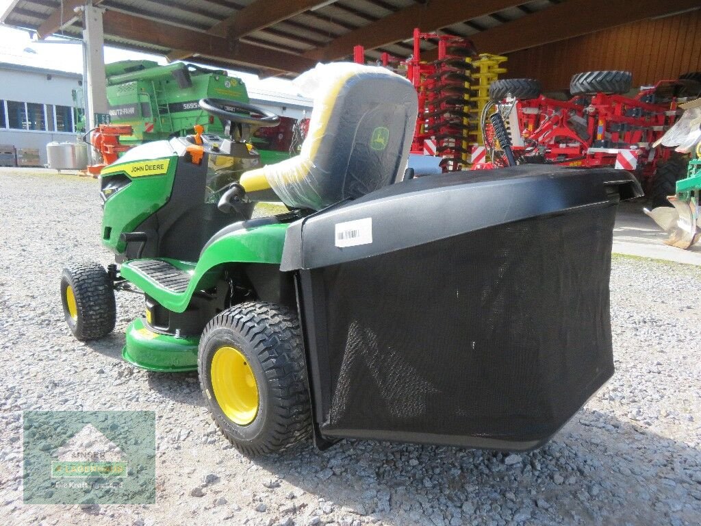 Rasentraktor a típus John Deere X 147 R, Neumaschine ekkor: Hofkirchen (Kép 9)