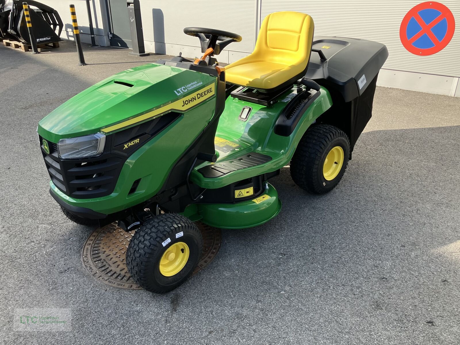 Rasentraktor typu John Deere X 147R, Neumaschine v Redlham (Obrázek 1)