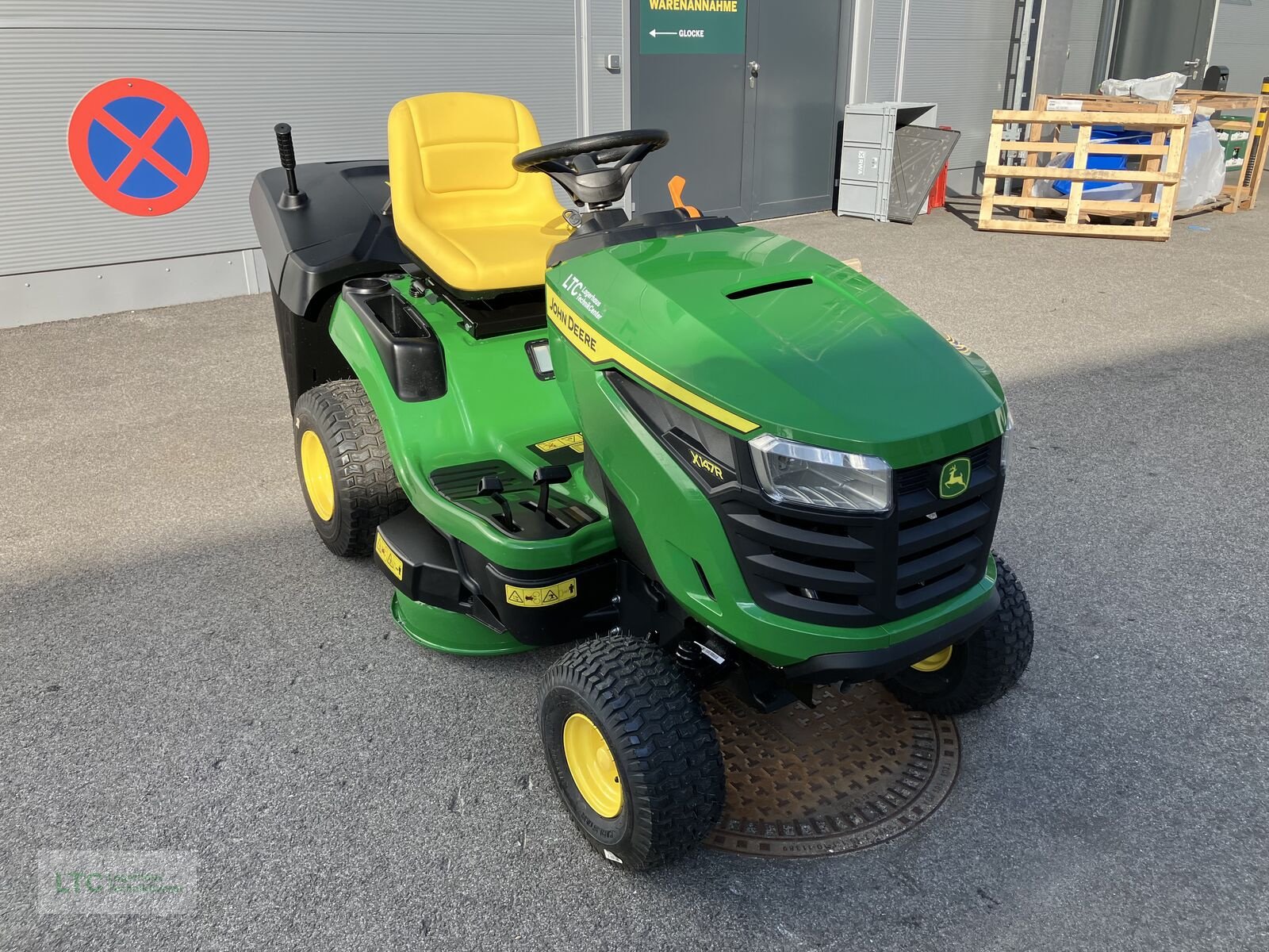 Rasentraktor typu John Deere X 147R, Neumaschine v Redlham (Obrázek 2)