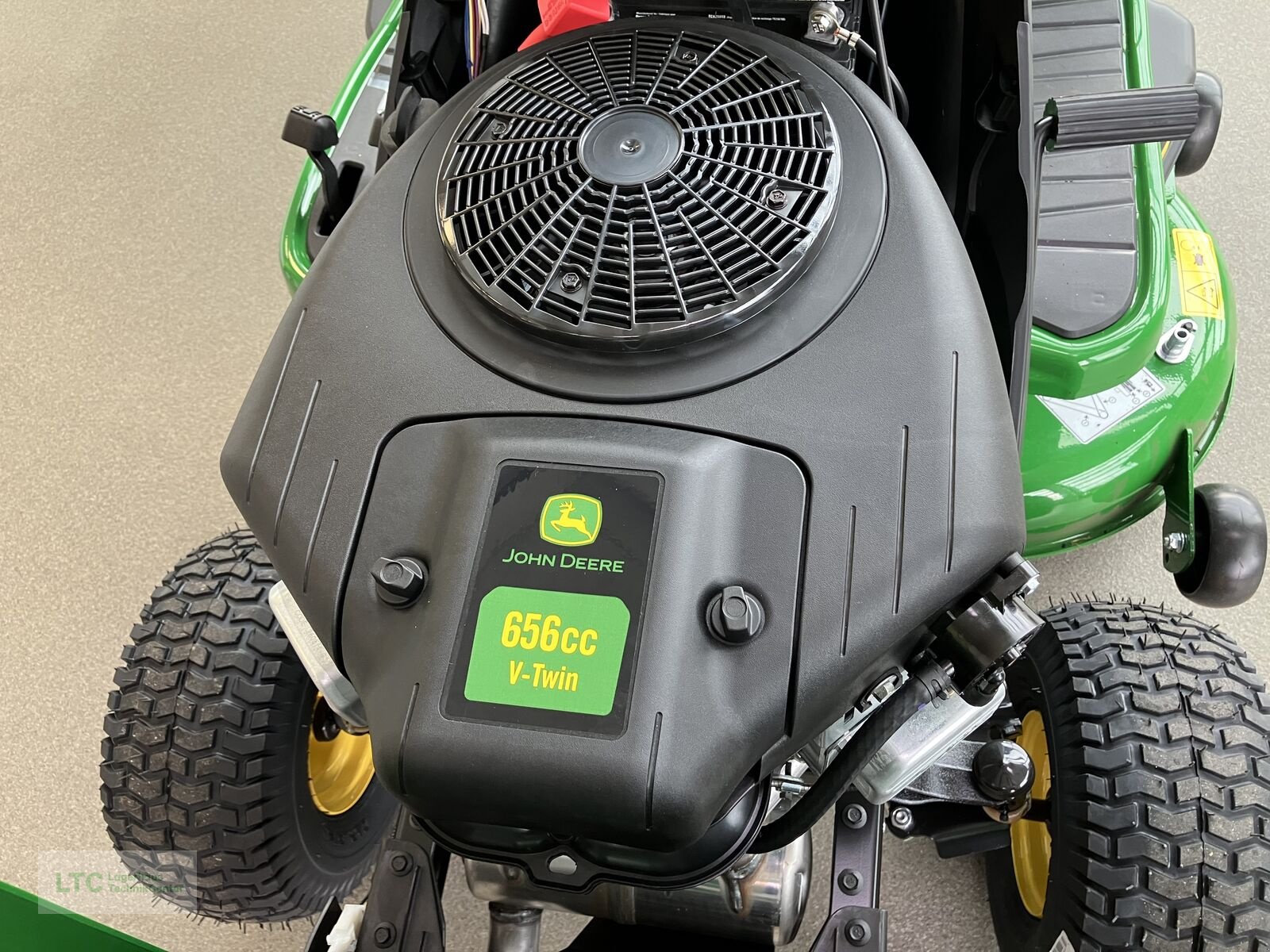 Rasentraktor typu John Deere X 167R, Neumaschine v Redlham (Obrázek 11)