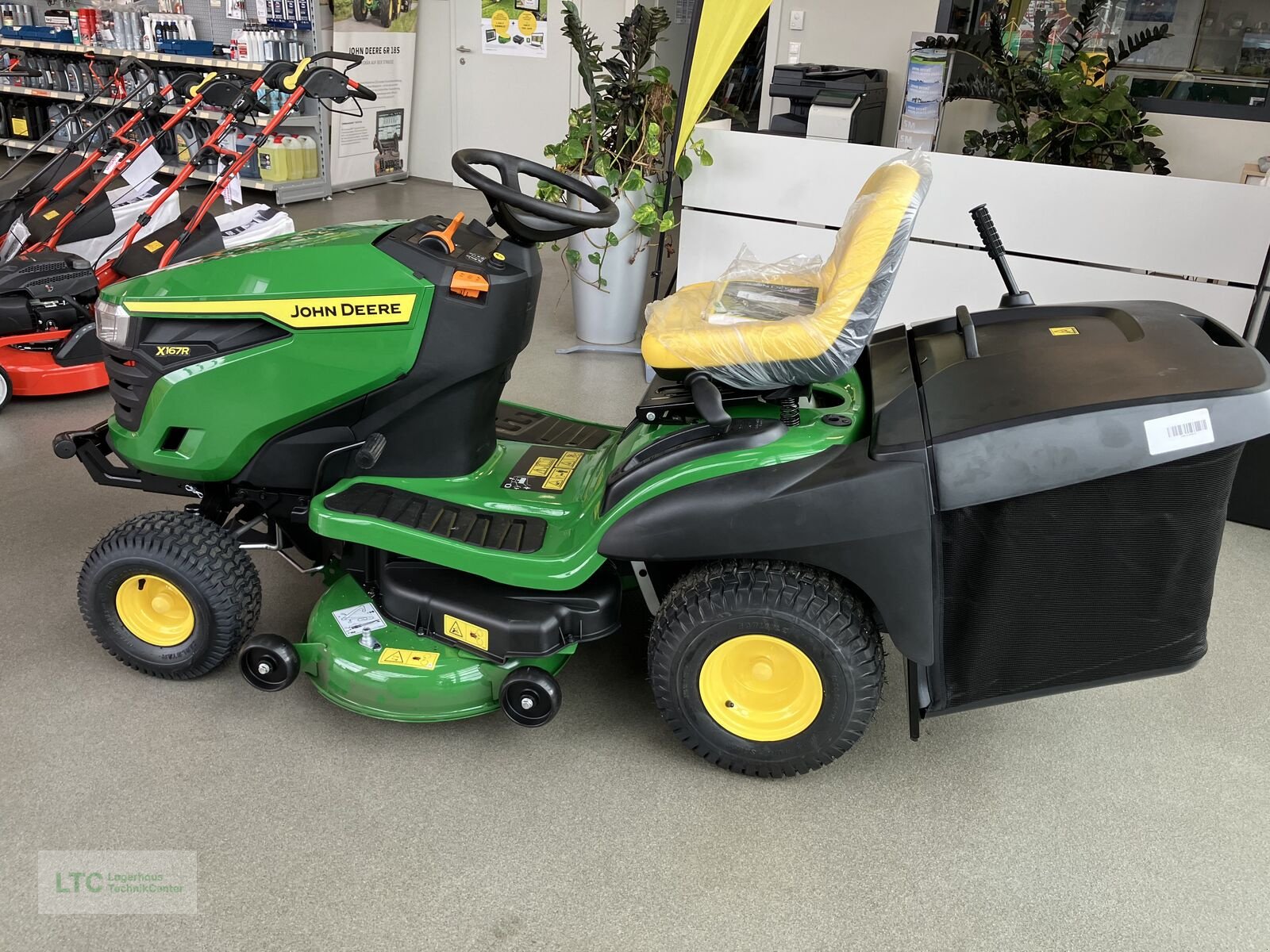 Rasentraktor typu John Deere X 167R, Neumaschine v Redlham (Obrázek 9)