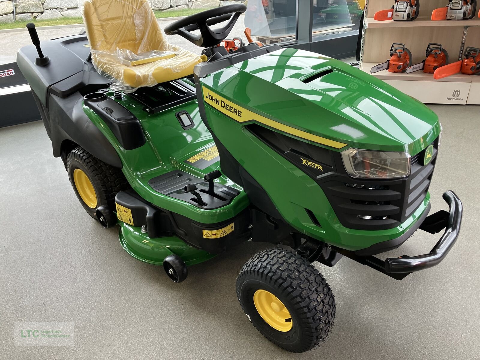 Rasentraktor typu John Deere X 167R, Neumaschine v Redlham (Obrázek 2)