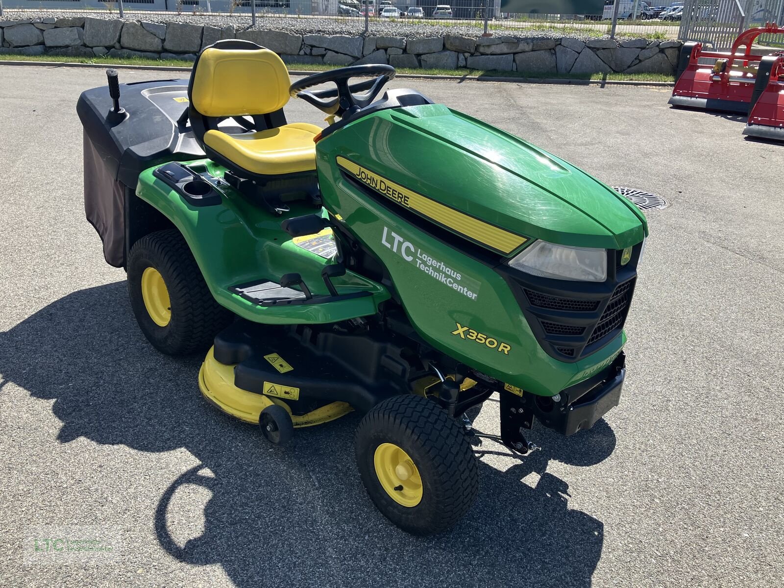 Rasentraktor typu John Deere X 350R, Gebrauchtmaschine v Redlham (Obrázek 2)