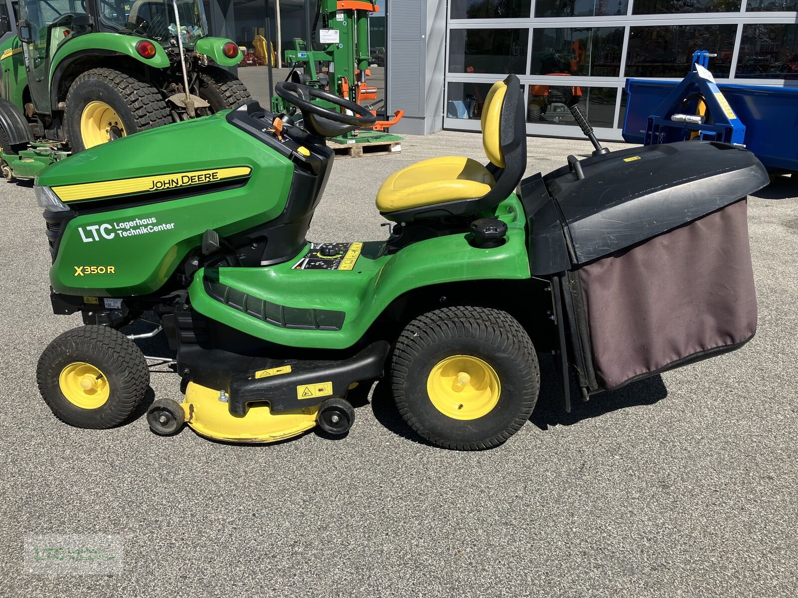 Rasentraktor typu John Deere X 350R, Gebrauchtmaschine v Redlham (Obrázek 8)