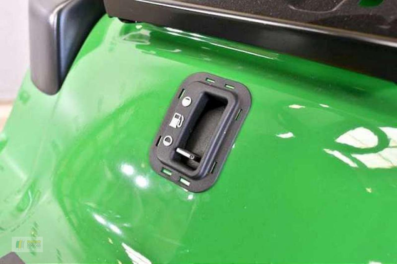 Rasentraktor of the type John Deere X107 RASENTRAKTOR, Neumaschine in Bredstedt (Picture 7)