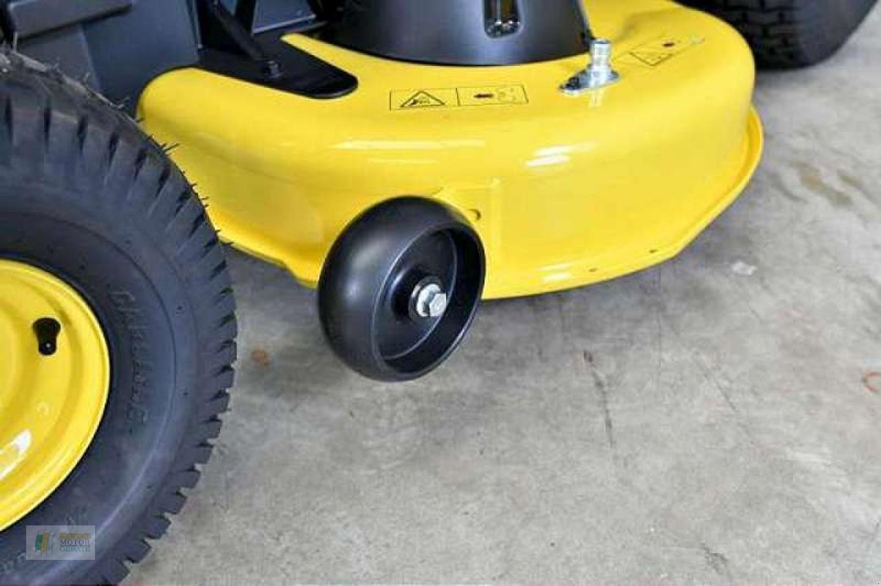 Rasentraktor of the type John Deere X107 RASENTRAKTOR, Neumaschine in Bredstedt (Picture 10)