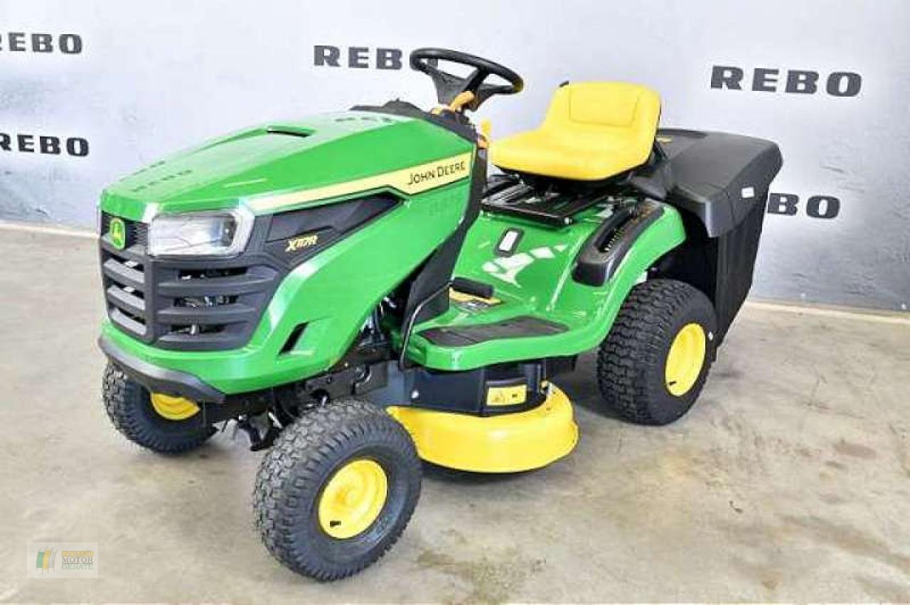 Rasentraktor typu John Deere X117R RASENTRAK, Neumaschine v Albersdorf (Obrázek 1)