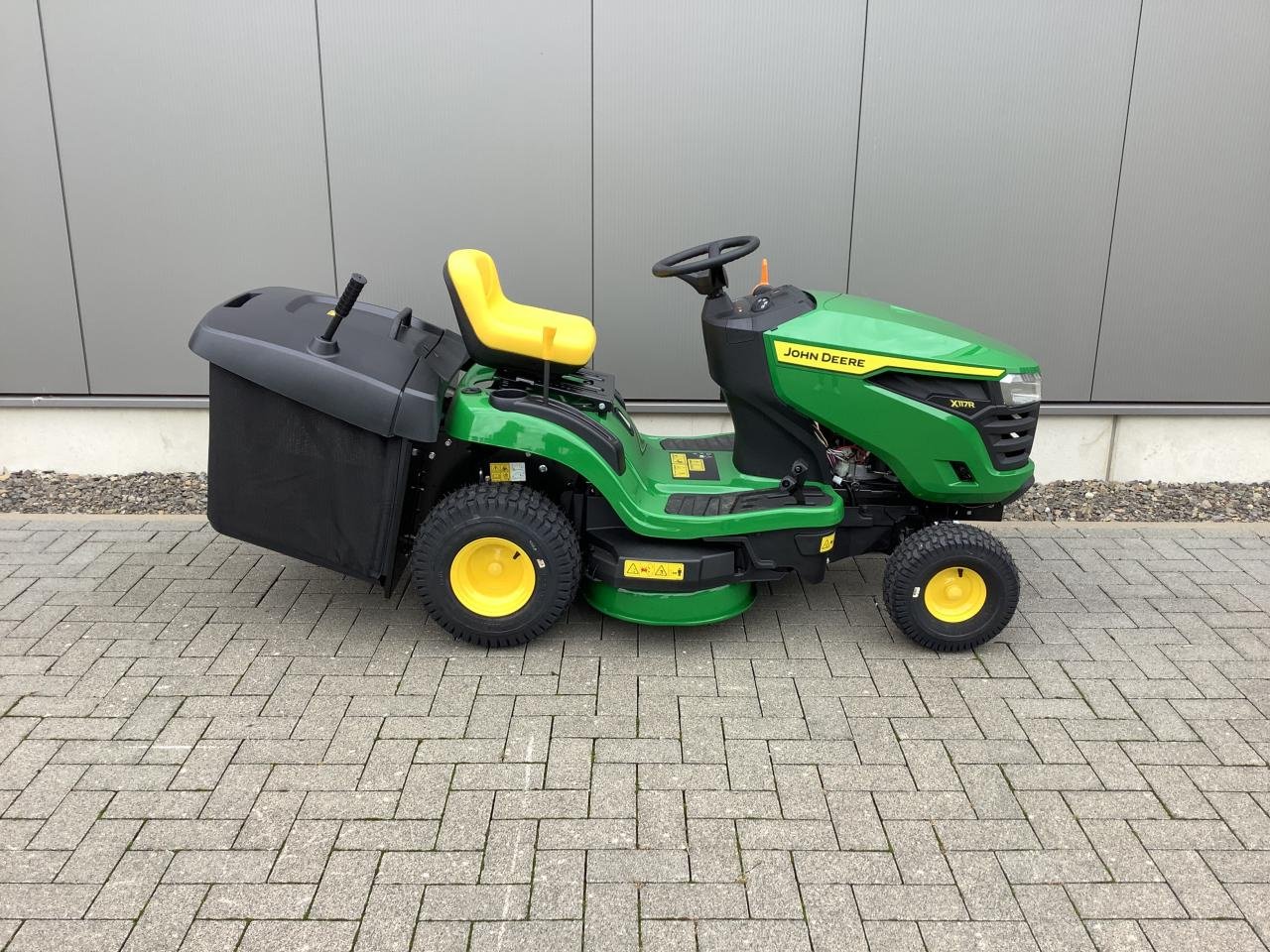 Rasentraktor a típus John Deere X117R, Neumaschine ekkor: Greven (Kép 4)