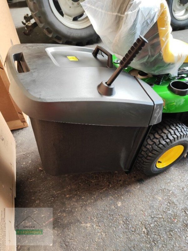 Rasentraktor типа John Deere X147R, Neumaschine в Aschbach (Фотография 4)