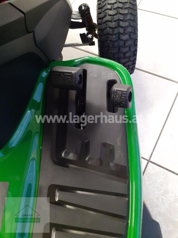 Rasentraktor des Typs John Deere X147R, Neumaschine in Wolkersdorf (Bild 8)