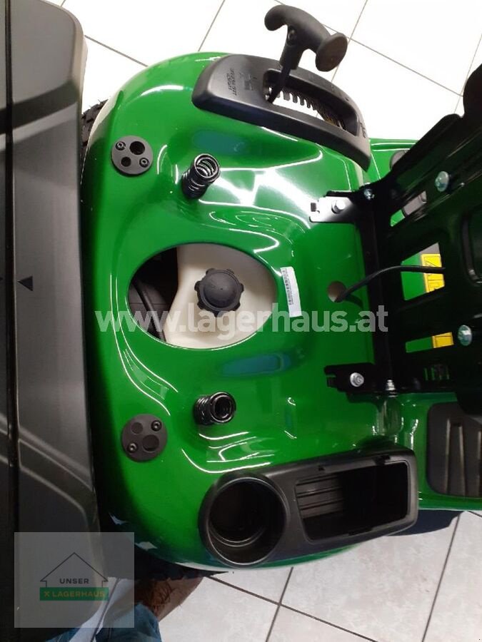 Rasentraktor des Typs John Deere X147R, Neumaschine in Wolkersdorf (Bild 5)