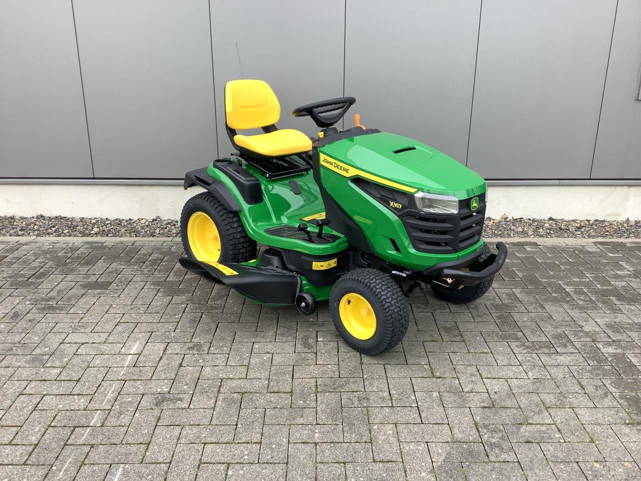 Rasentraktor a típus John Deere X167, Neumaschine ekkor: Stralsund (Kép 2)
