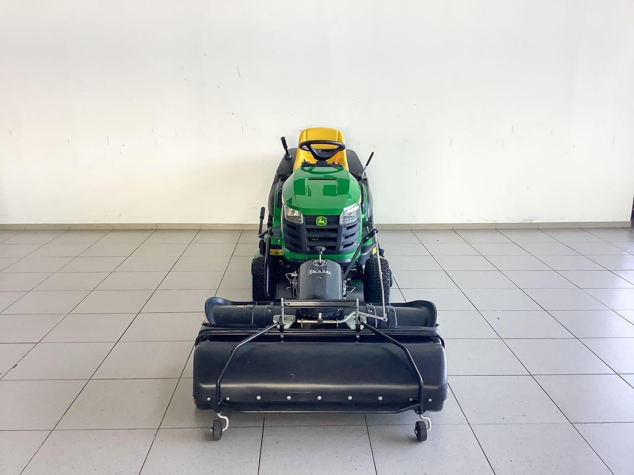 Rasentraktor a típus John Deere X167R m. Tielbürger tk520, Gebrauchtmaschine ekkor: Beckum (Kép 2)