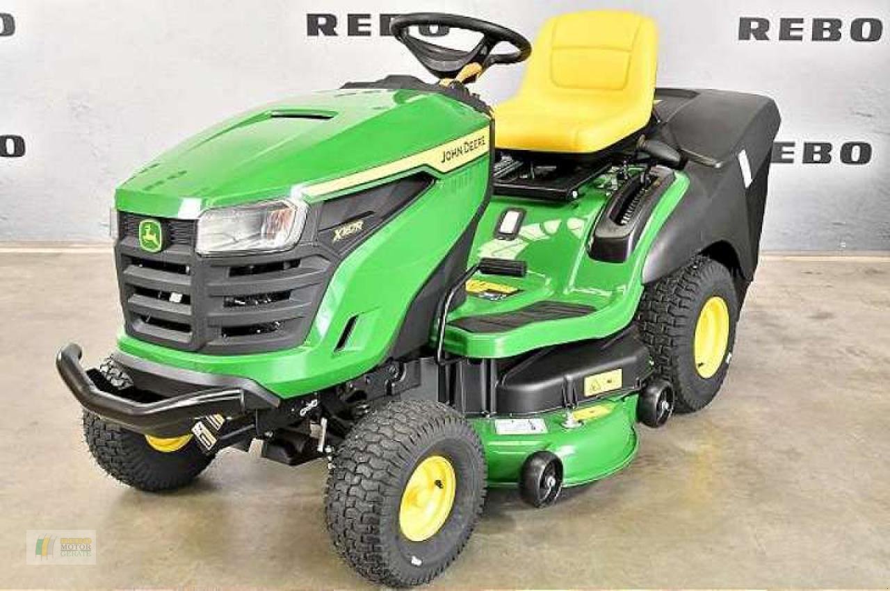 Rasentraktor del tipo John Deere X167R RASENTRAKTOR, Neumaschine en Bredstedt (Imagen 1)