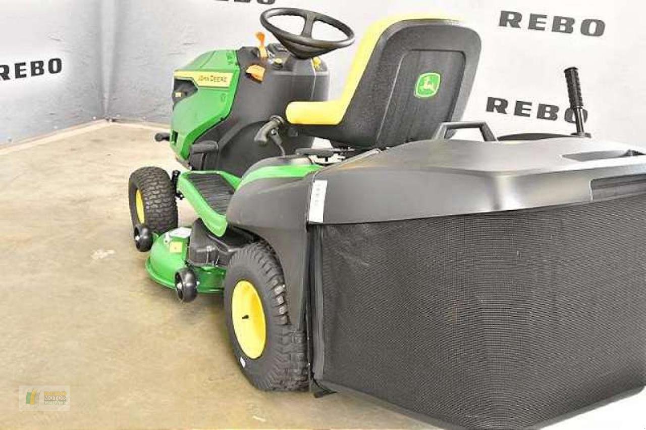 Rasentraktor del tipo John Deere X167R RASENTRAKTOR, Neumaschine en Bredstedt (Imagen 2)