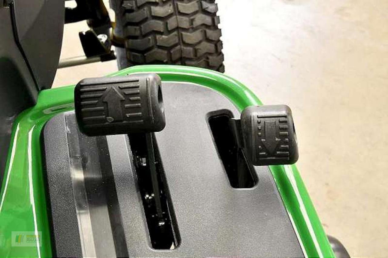 Rasentraktor του τύπου John Deere X167R RASENTRAKTOR, Neumaschine σε Bredstedt (Φωτογραφία 7)