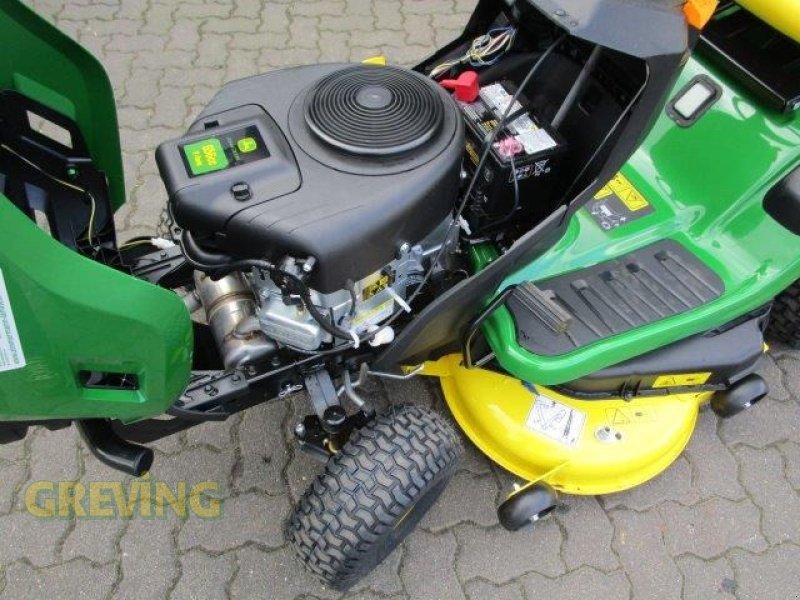 Rasentraktor a típus John Deere X167R, Neumaschine ekkor: Wesseling-Berzdorf (Kép 4)