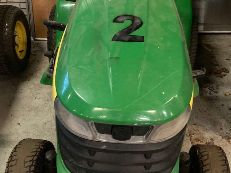 Rasentraktor des Typs John Deere X304 PLÆNETRAKTOR, Gebrauchtmaschine in Søllested (Bild 1)