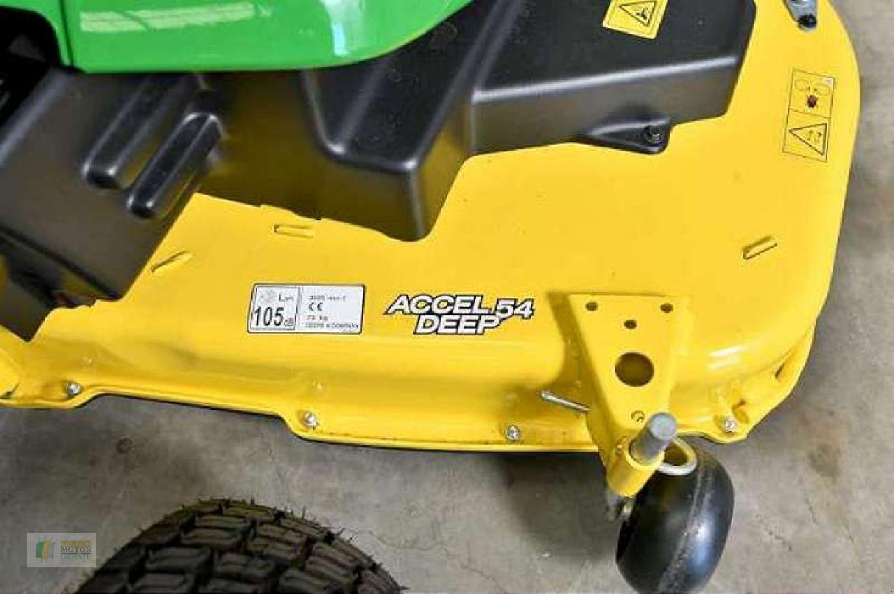 Rasentraktor of the type John Deere X380 RASENTRAKTOR, Neumaschine in Bremervörde (Picture 10)