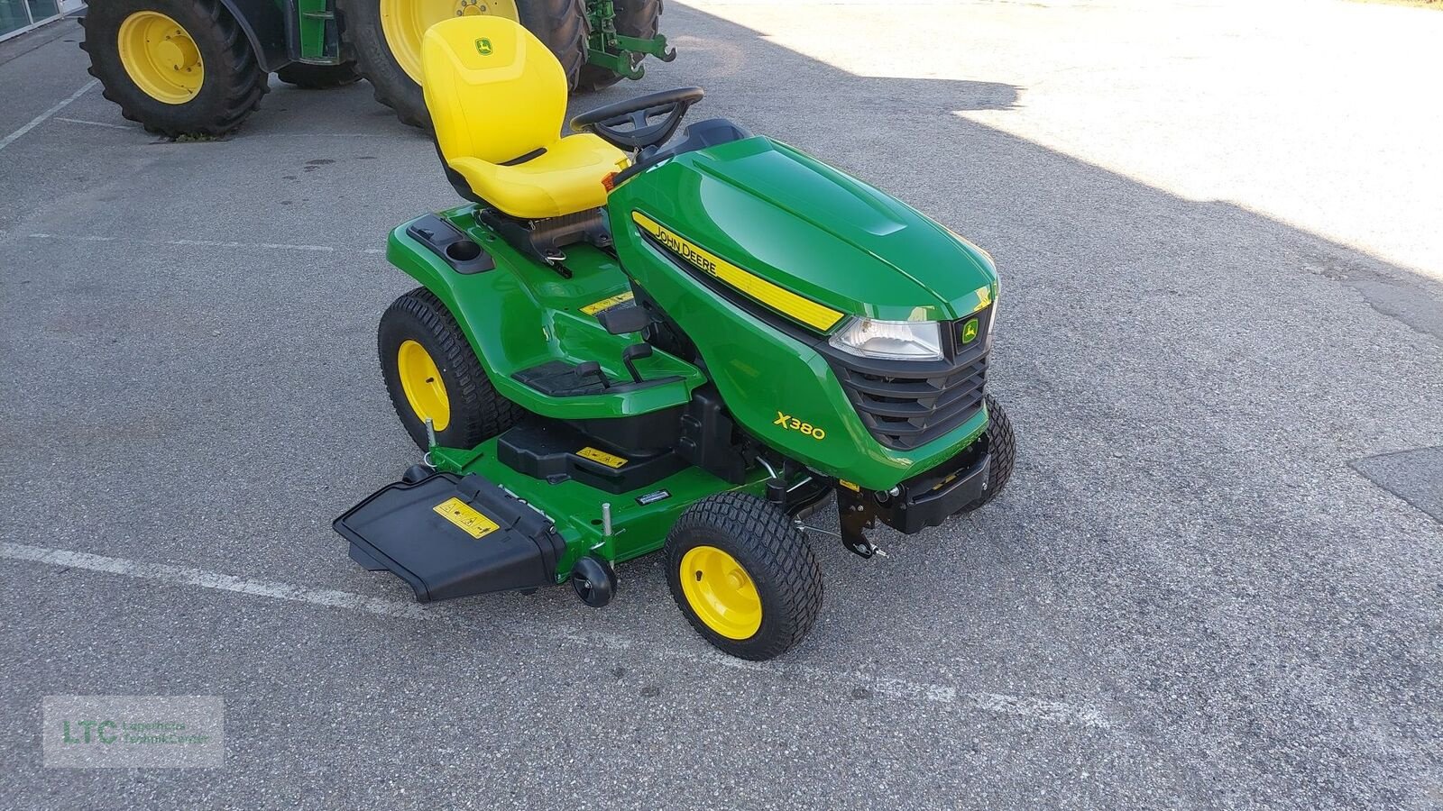 Rasentraktor typu John Deere X380, Neumaschine v Herzogenburg (Obrázek 2)