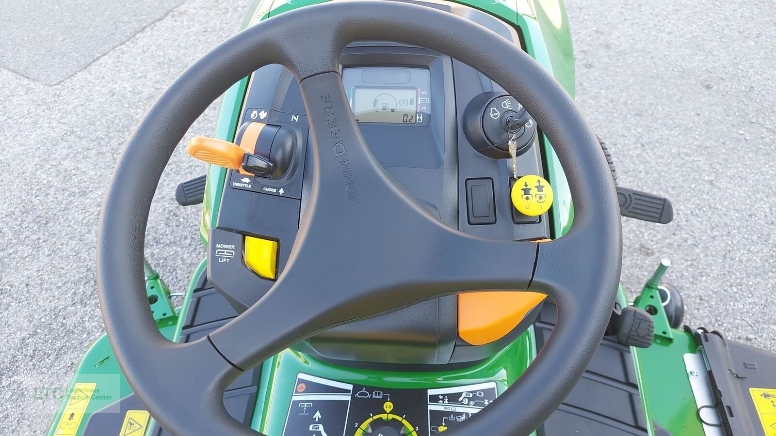 Rasentraktor typu John Deere X380, Neumaschine v Herzogenburg (Obrázek 10)