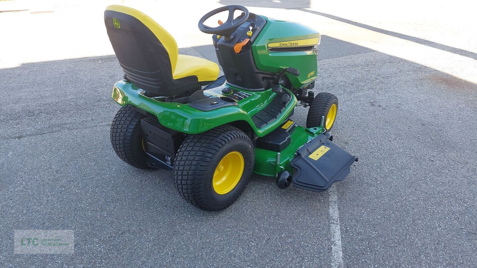 Rasentraktor typu John Deere X380, Neumaschine v Herzogenburg (Obrázek 3)