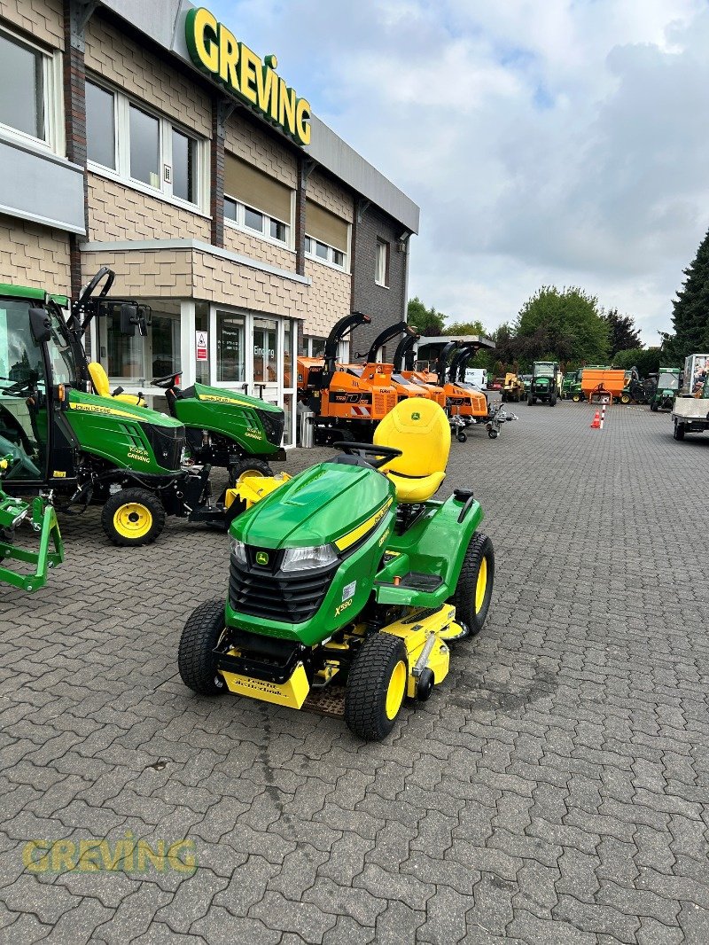 Rasentraktor des Typs John Deere X590 Feucht, Neumaschine in Wesseling-Berzdorf (Bild 1)