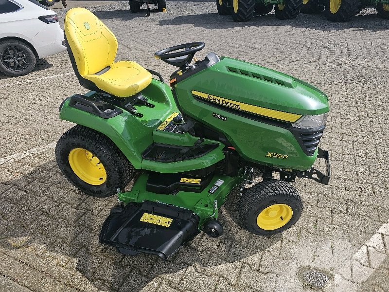 Rasentraktor del tipo John Deere X590, Gebrauchtmaschine In Lauterberg/Barbis (Immagine 1)