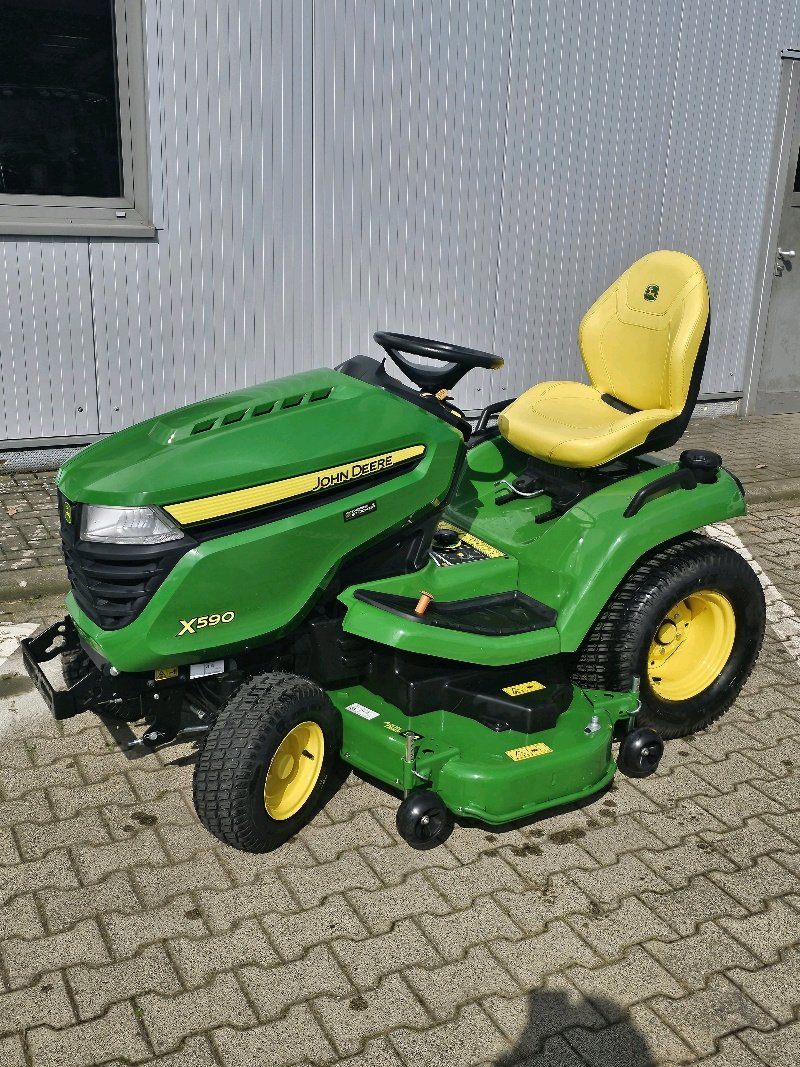 Rasentraktor del tipo John Deere X590, Gebrauchtmaschine In Lauterberg/Barbis (Immagine 2)