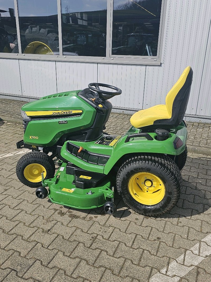 Rasentraktor del tipo John Deere X590, Gebrauchtmaschine In Lauterberg/Barbis (Immagine 3)