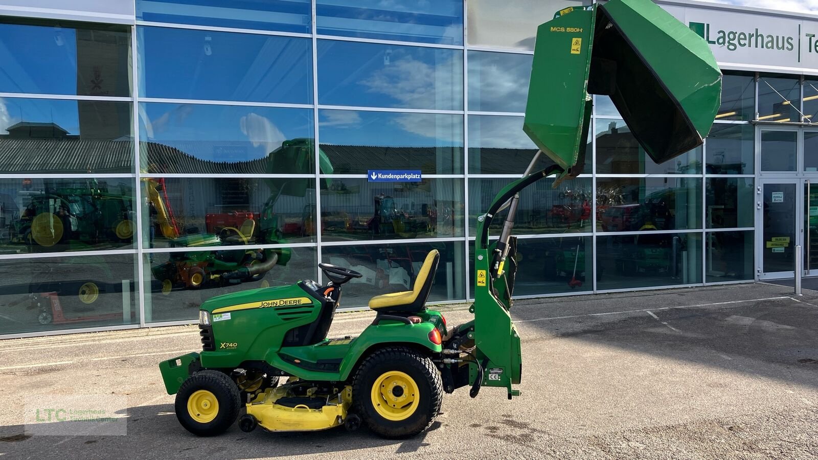 Rasentraktor tip John Deere X740, Gebrauchtmaschine in Herzogenburg (Poză 9)