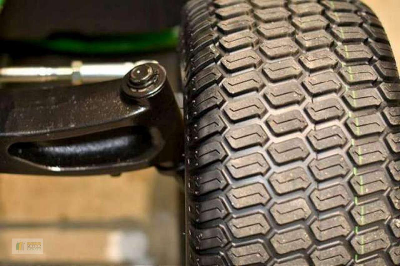 Rasentraktor of the type John Deere X950R RASENTRAKTOR M, Neumaschine in Cloppenburg (Picture 8)