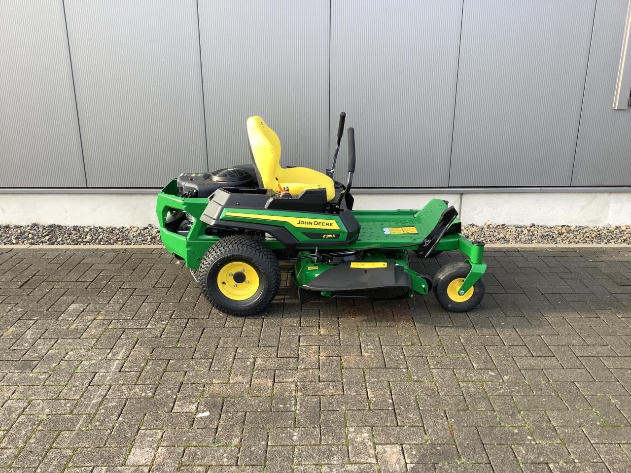 Rasentraktor tip John Deere Z315E, Gebrauchtmaschine in Stralsund (Poză 4)