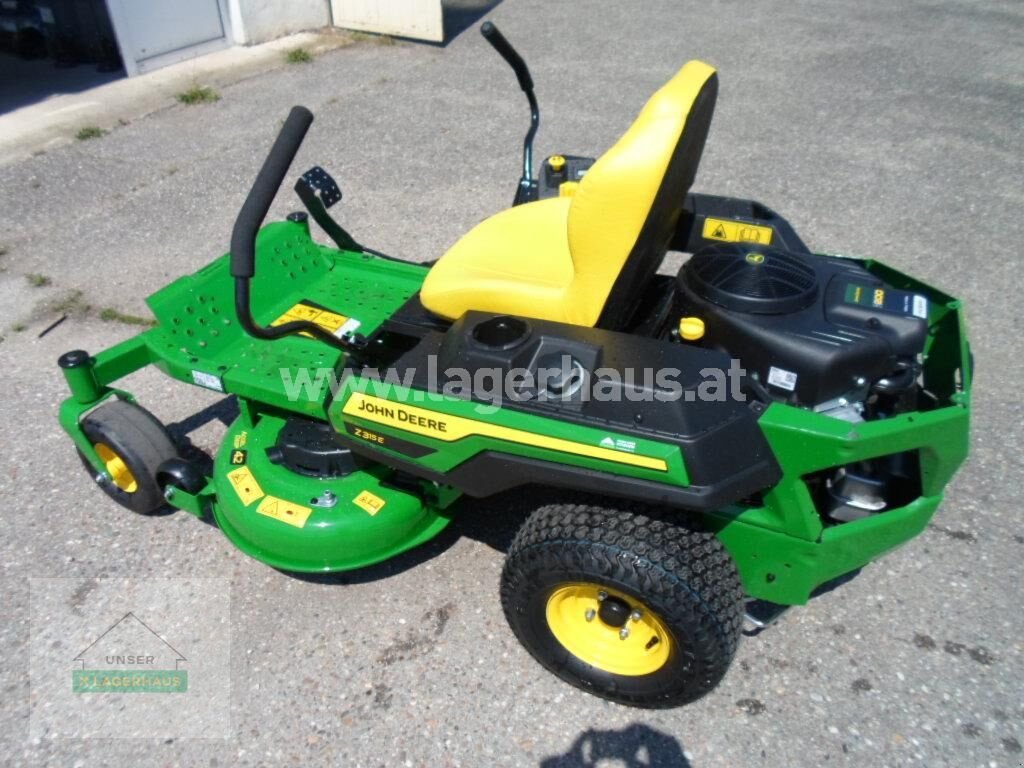 Rasentraktor des Typs John Deere Z315E, Neumaschine in Ottensheim (Bild 2)