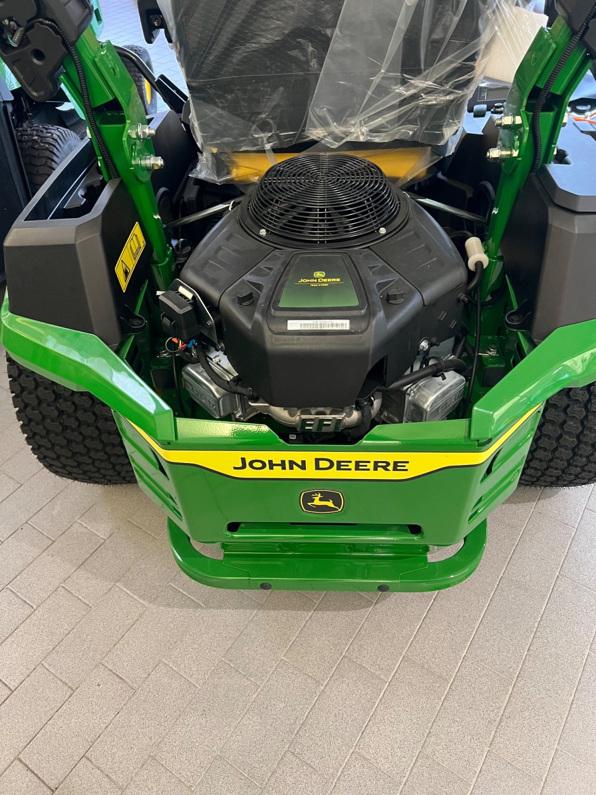 Rasentraktor типа John Deere Z545R, Neumaschine в München (Фотография 6)