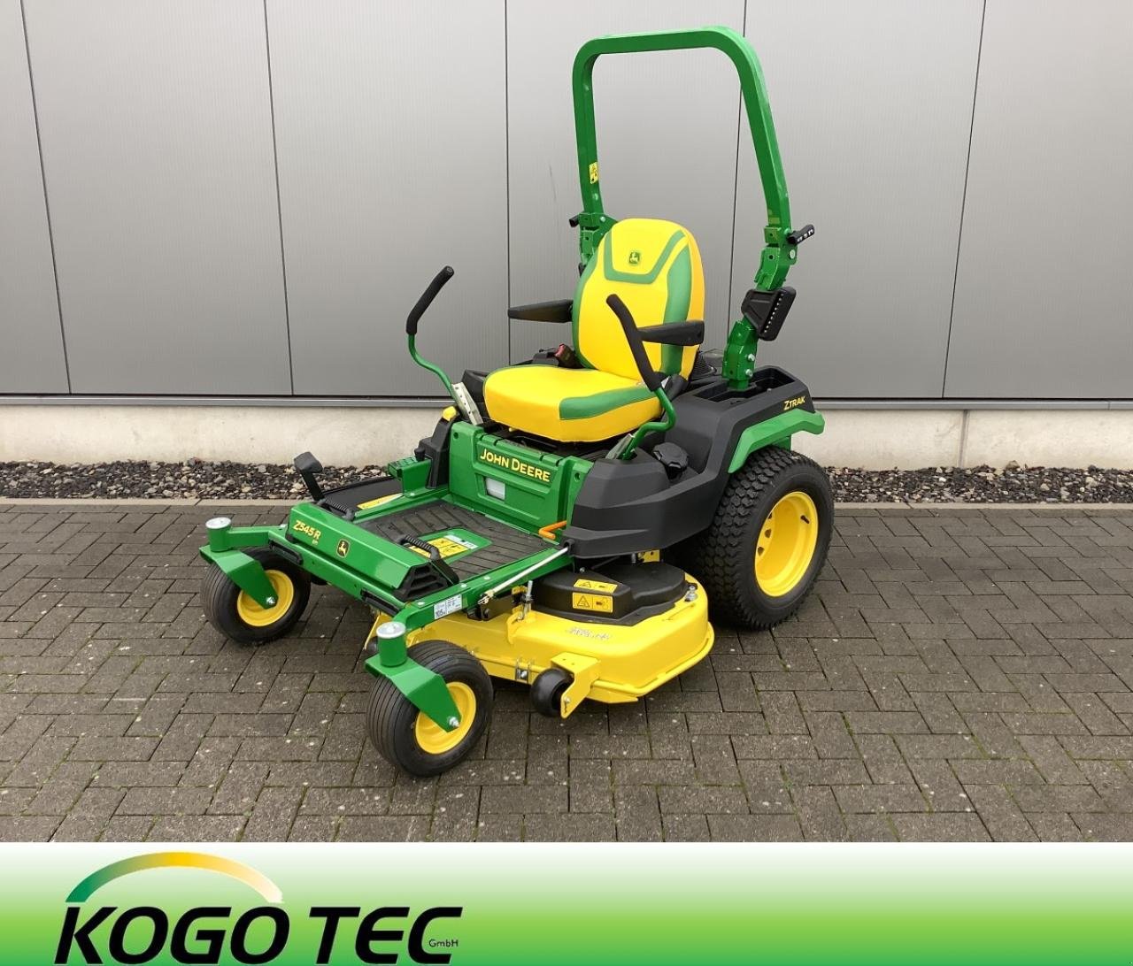 Rasentraktor of the type John Deere Z545R, Neumaschine in Dorsten-Wulfen (Picture 1)