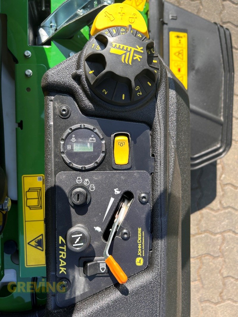 Rasentraktor des Typs John Deere Z740R 122cm, Neumaschine in Wesseling-Berzdorf (Bild 4)
