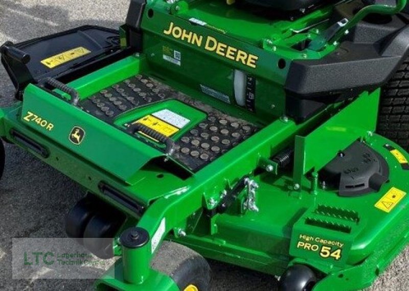 Rasentraktor of the type John Deere Z740R, Vorführmaschine in Herzogenburg (Picture 5)