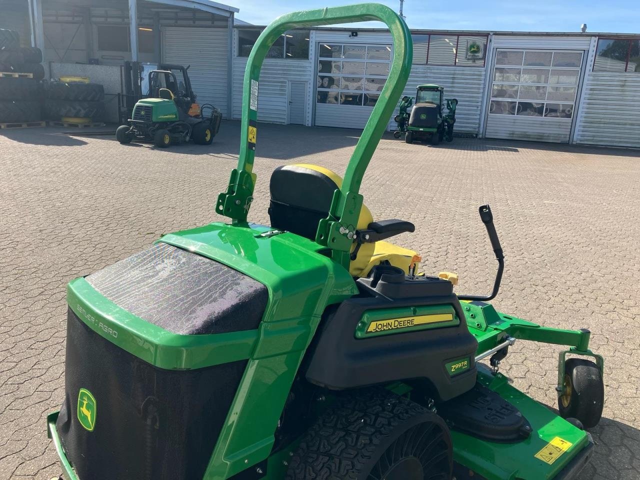 Rasentraktor от тип John Deere Z997, Gebrauchtmaschine в Trige (Снимка 11)