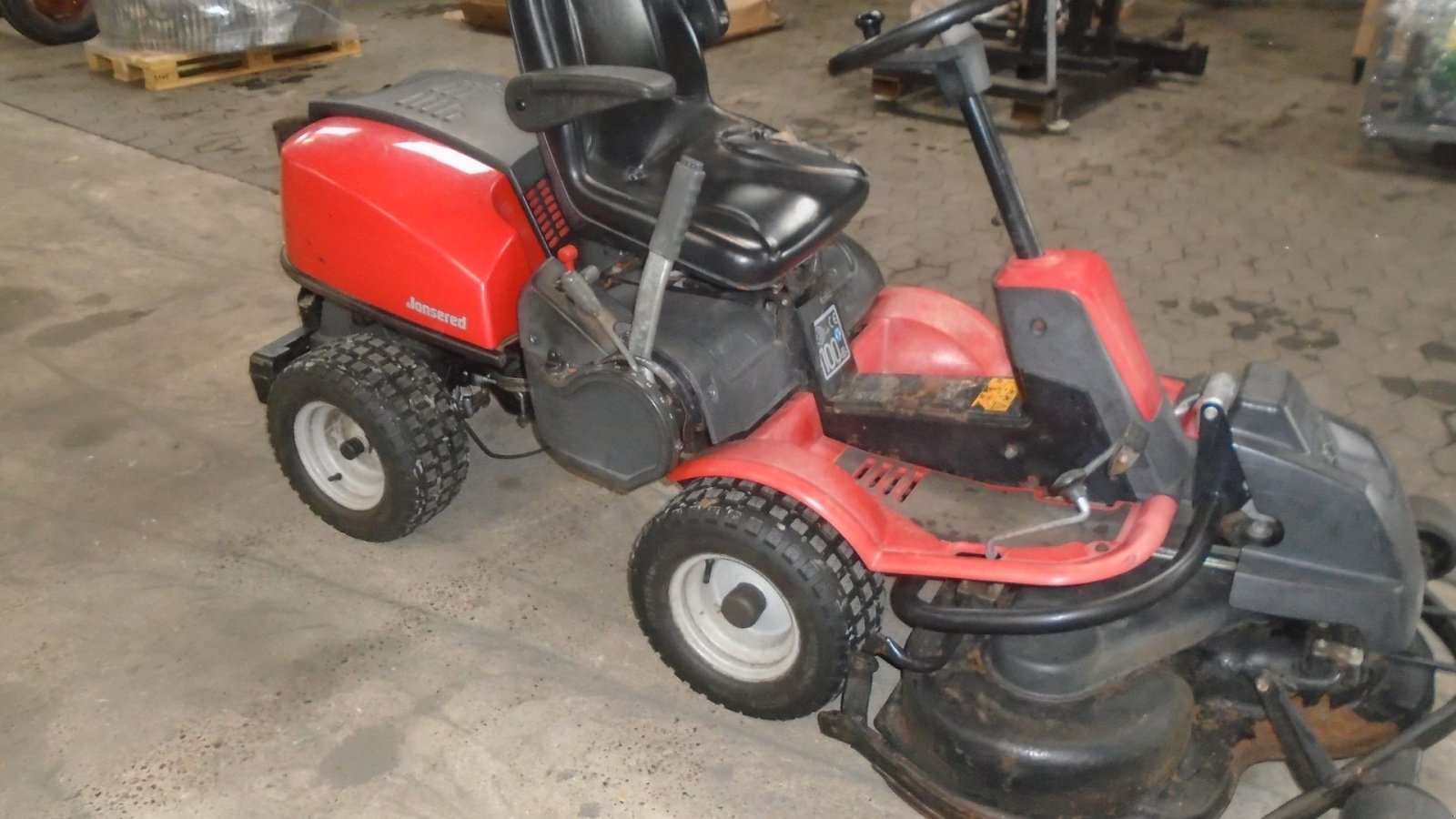 Rasentraktor des Typs Jonsered FR 2216 A2, Gebrauchtmaschine in Viborg (Bild 2)