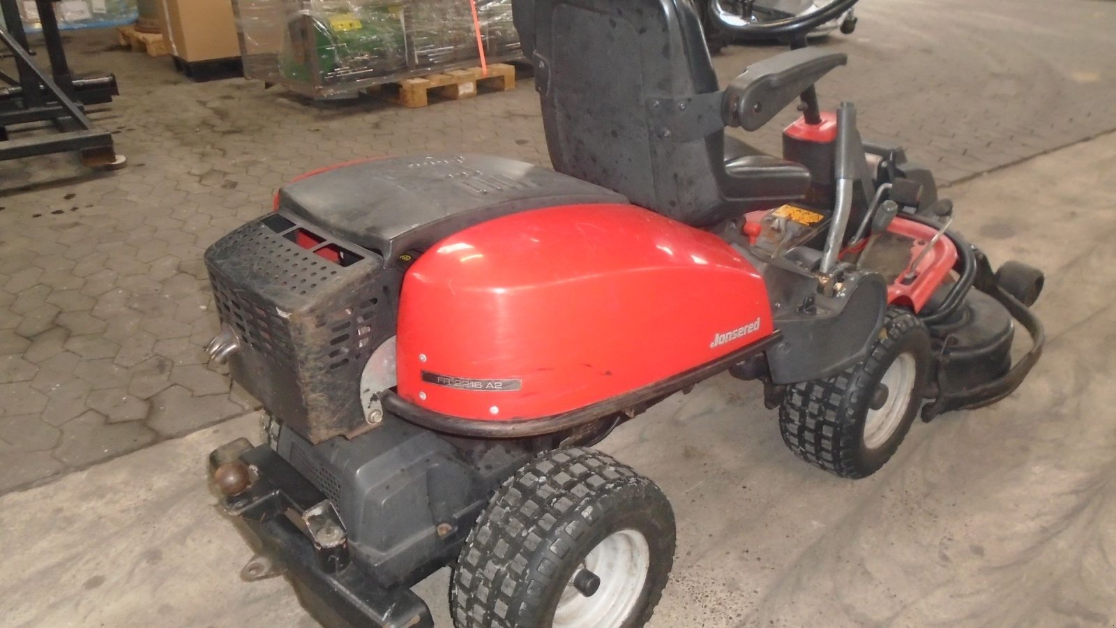 Rasentraktor des Typs Jonsered FR 2216 A2, Gebrauchtmaschine in Viborg (Bild 4)