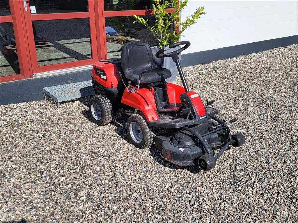Rasentraktor des Typs Jonsered FR 2312M, Gebrauchtmaschine in Storvorde (Bild 1)