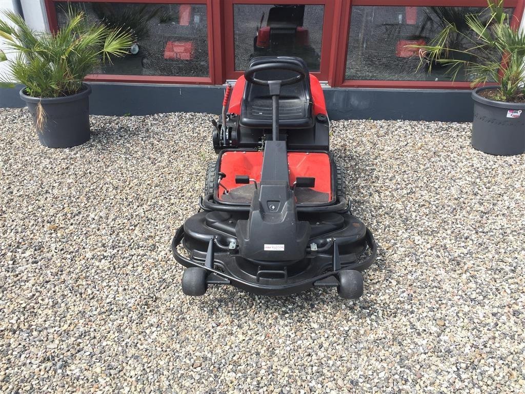Rasentraktor of the type Jonsered FR2116MA, Gebrauchtmaschine in Storvorde (Picture 2)