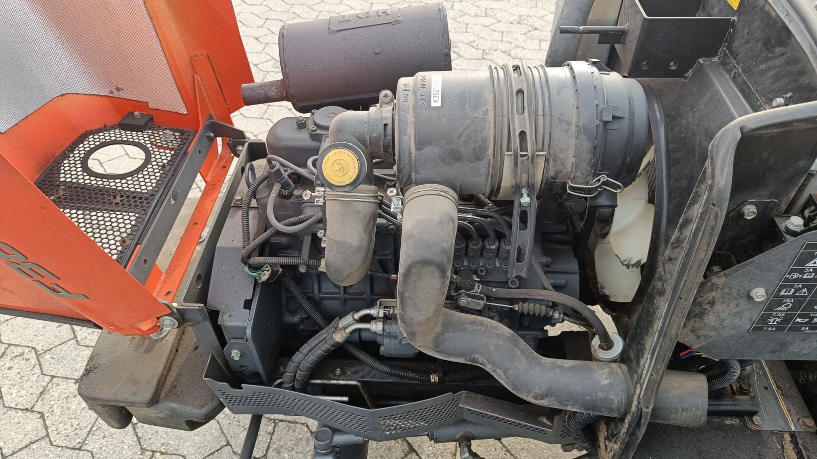 Rasentraktor des Typs Kubota F3890 med 4 WD og spare, Gebrauchtmaschine in Egtved (Bild 10)