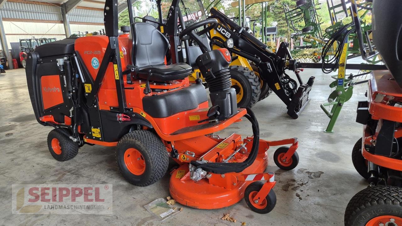 Rasentraktor des Typs Kubota FC2-221 FRONTSAMMELMÄHER, Neumaschine in Groß-Umstadt (Bild 1)