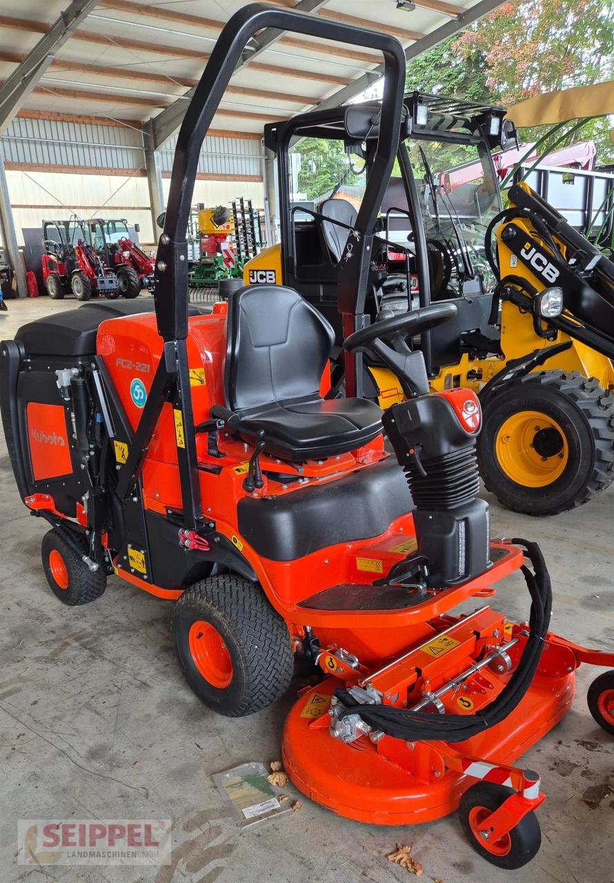 Rasentraktor des Typs Kubota FC2-221 FRONTSAMMELMÄHER, Neumaschine in Groß-Umstadt (Bild 4)