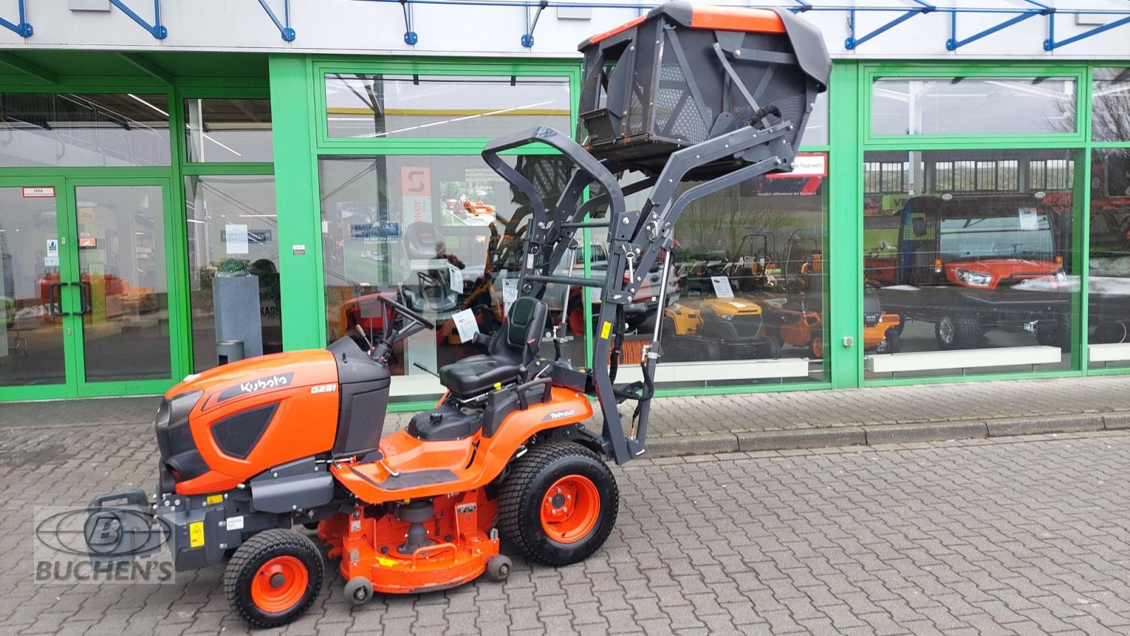 Rasentraktor del tipo Kubota G231 HD, Gebrauchtmaschine In Olpe (Immagine 8)
