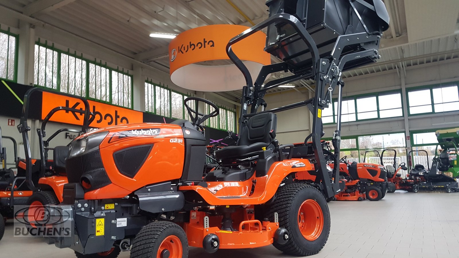 Rasentraktor des Typs Kubota G231 HD, Neumaschine in Olpe (Bild 3)