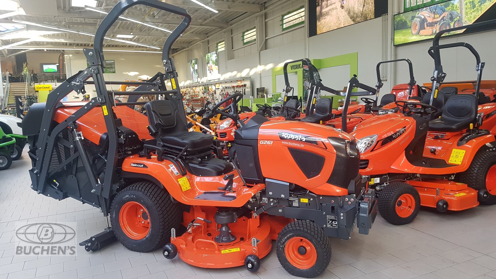 Rasentraktor des Typs Kubota G261-HD Sportplatzmäher, Neumaschine in Olpe (Bild 12)